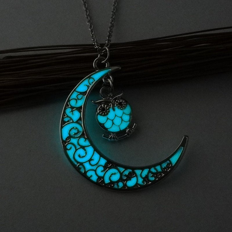 Glowing Pendant Necklaces Silver Plated Chain